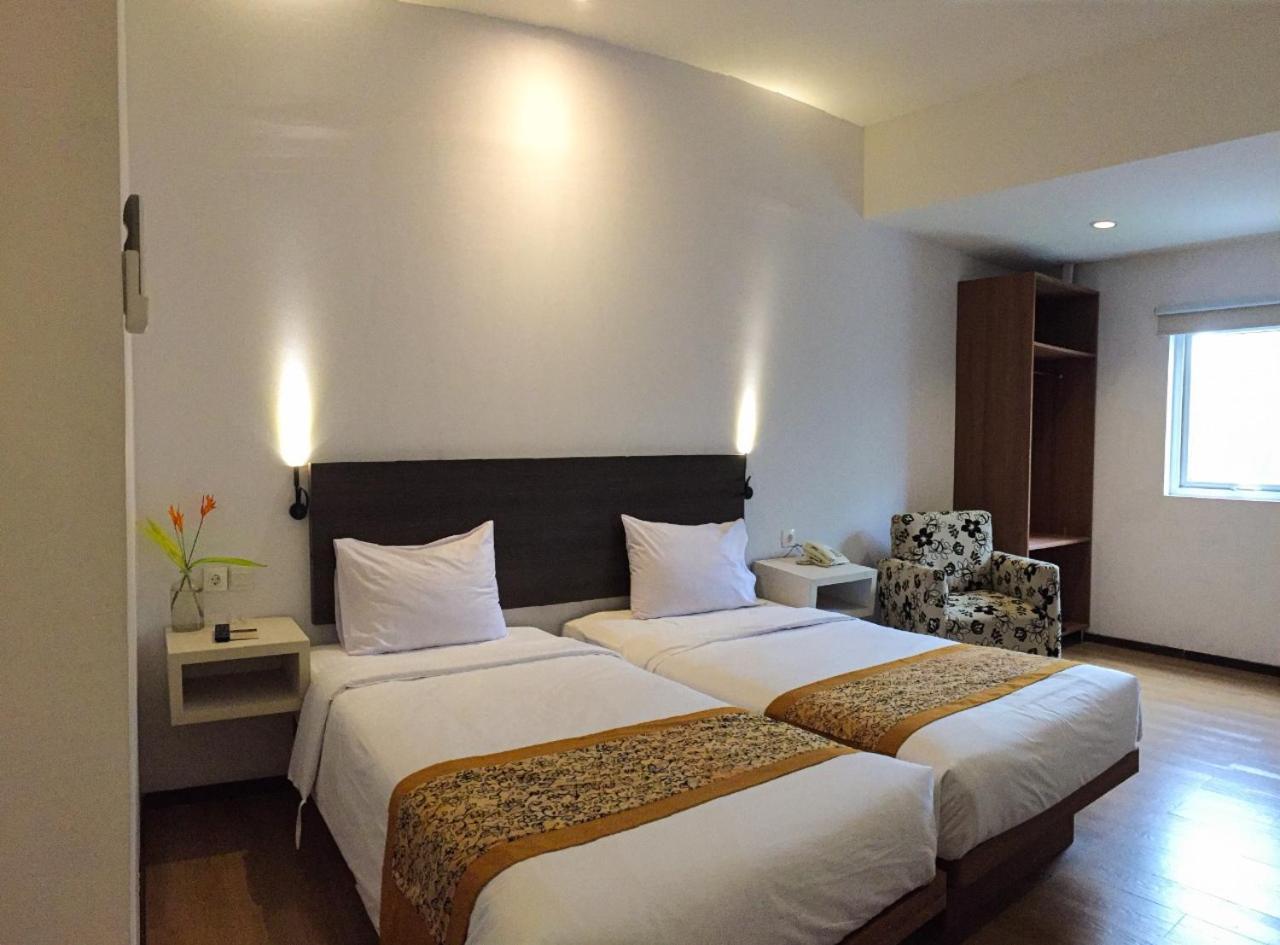 Sunwood Hotel Arianz Mataram Buitenkant foto