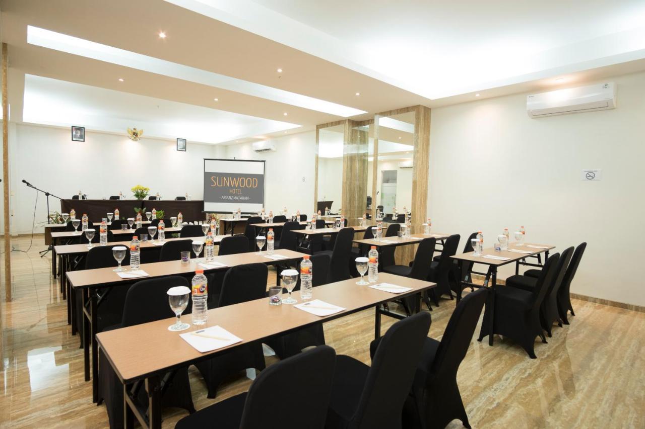 Sunwood Hotel Arianz Mataram Buitenkant foto