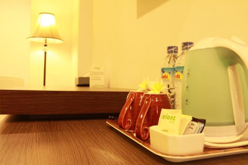 Sunwood Hotel Arianz Mataram Buitenkant foto